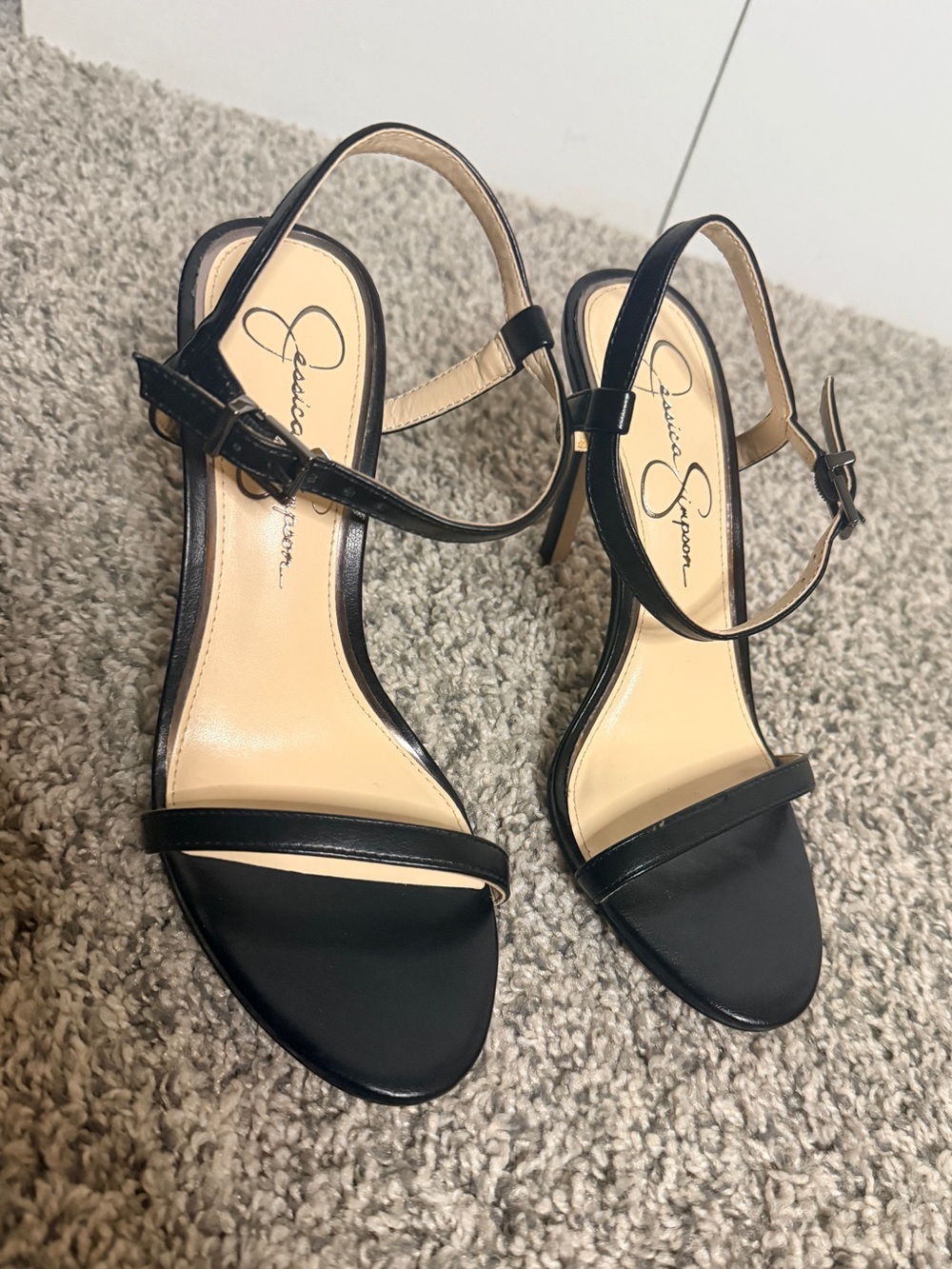 Jessica Simpson Jilni Heels - Picture 3 of 5